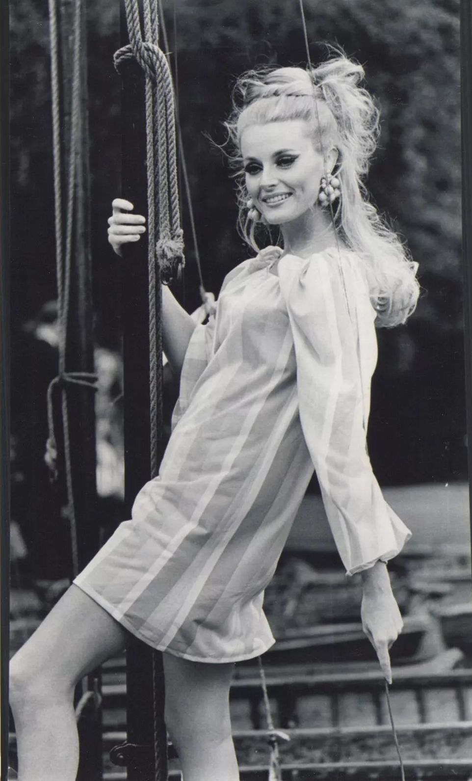 DEANNA LUND PHOTO GALLERY #05