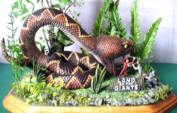 giant s snake diorama lamp