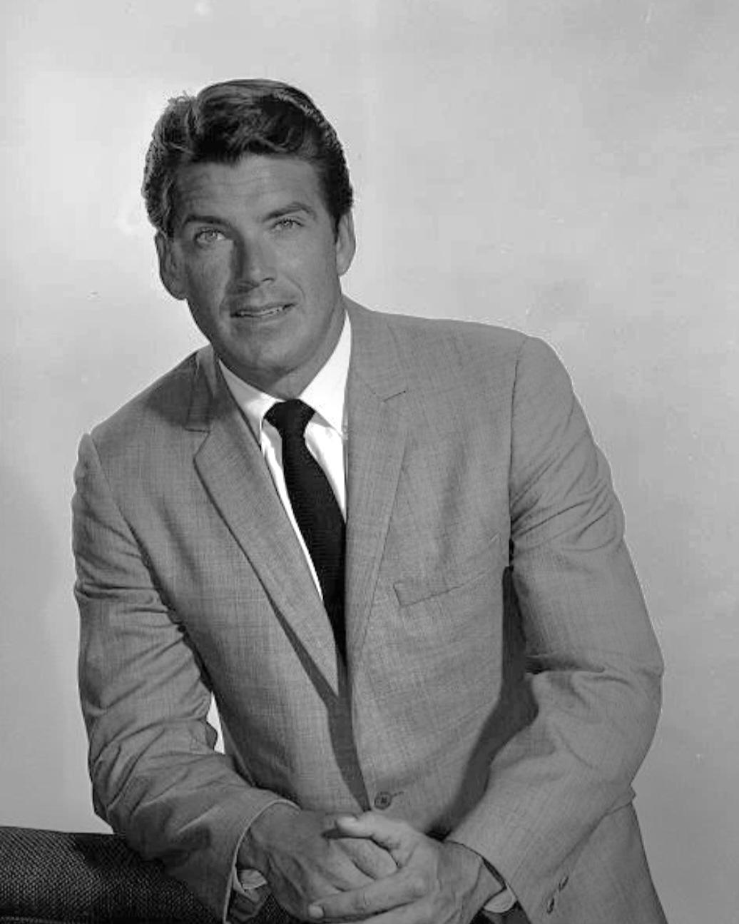 IN MEMORY OF ACTOR VAN WILLIAMS, image size:1036x1295