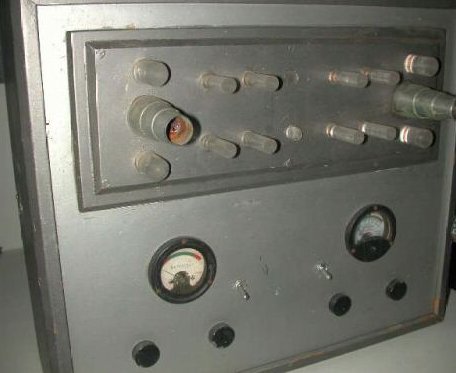 ORIGINAL INVADERS ALIEN CONTROL CONSOLE