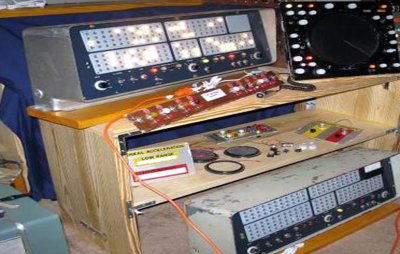 ORIGINAL JUPITER-2 FLIGHT STATION SET wiring a switched light 